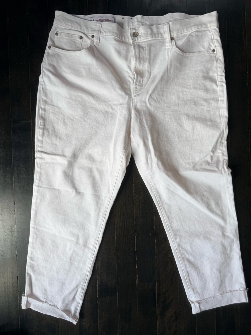 GAP White Women’s Girlfriend Jeans - Classic Cropped Fit